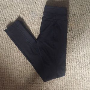 Lululemon skinny groove pant